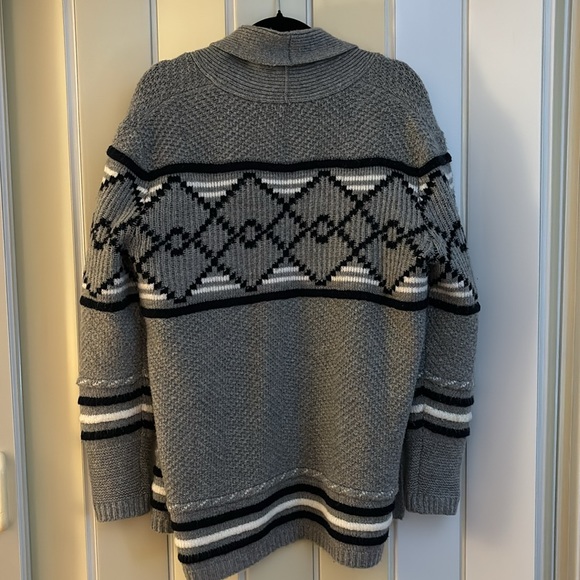 Merona women’s open cardigan with Aztec design size L - Picture 6 of 6